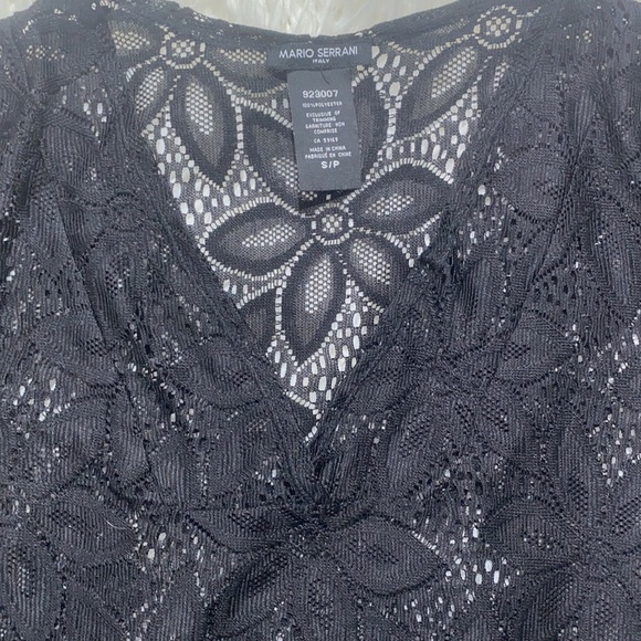 ‼️ Lovely Lace Coverup Never Worn - Picture 4 of 7